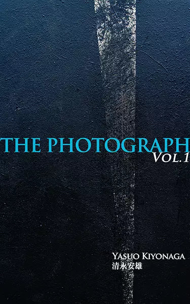 THE PHOTOGRAPH